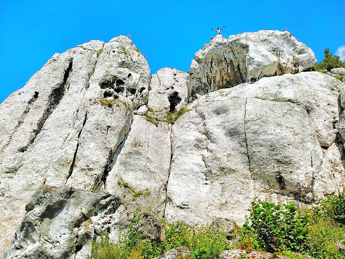 Les falaises de Rzędkowice sont réputées pour leurs nombreuses voies d'escalade